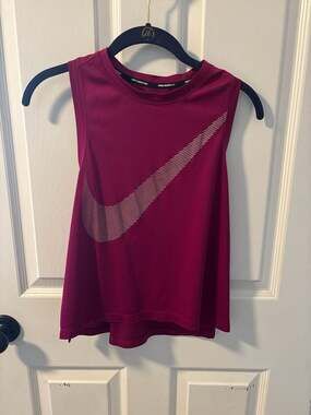 Nike Women's Dri-Fit City Core Dry Metallic Big Logo Running Tank Top Berry